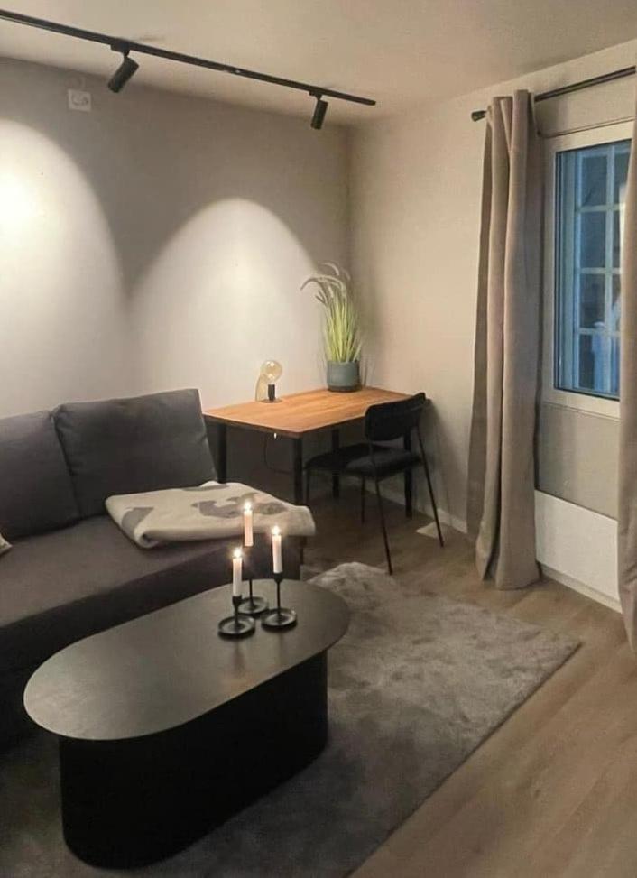Newly Renovated In The Middle Of Centre